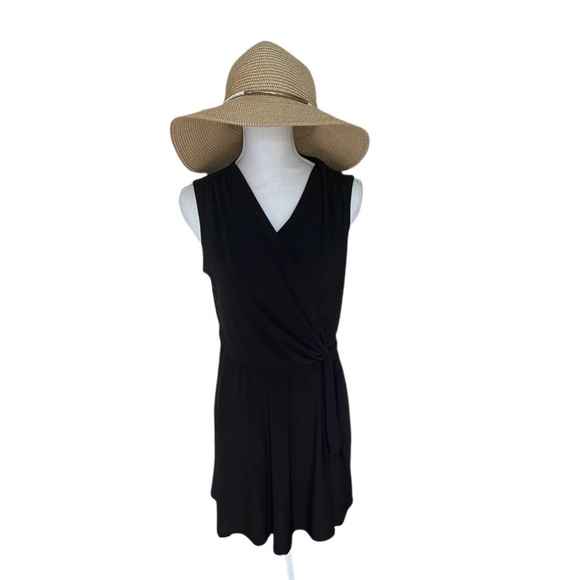 Nick & Nash Sleeveless Black Faux Wrap Dress Size Medium - Picture 2 of 7
